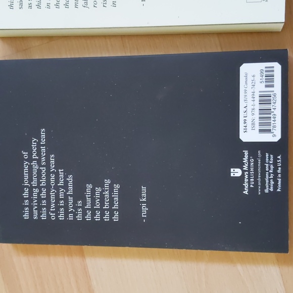 Bundle of books Milk and honey and the sun and her flowers by Rupi Kaur - Picture 3 of 6